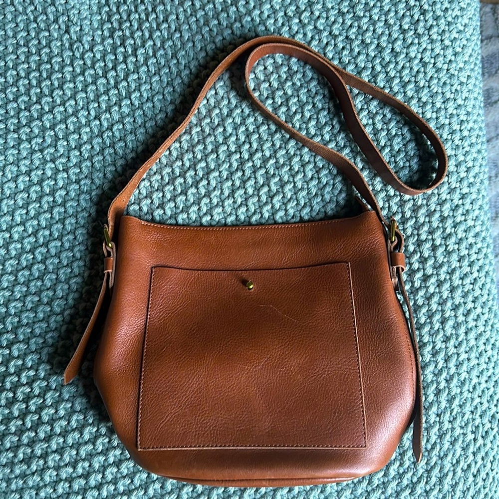 Madewell Transport Bucket Shoulder Bag on Brown Leather